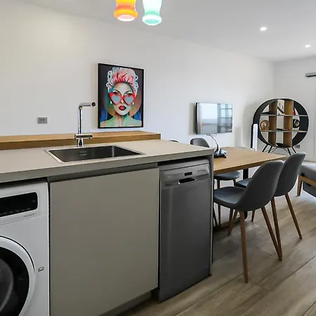 Oceanline Modernity 公寓 加拉奇科